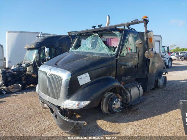  Salvage International 8600