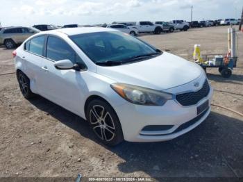  Salvage Kia Forte