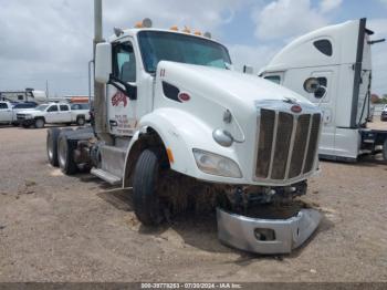  Salvage Peterbilt 579