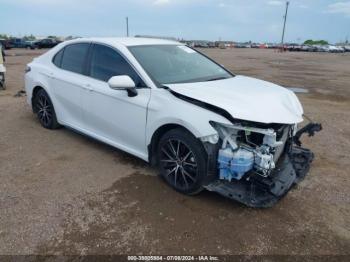  Salvage Toyota Camry