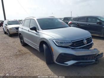  Salvage Volkswagen Tiguan