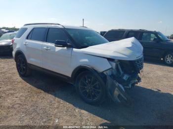  Salvage Ford Explorer