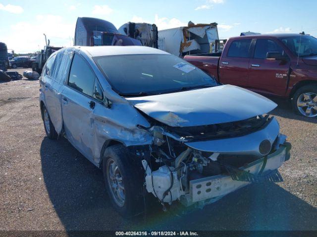  Salvage Toyota Prius v