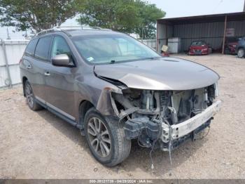  Salvage Nissan Pathfinder