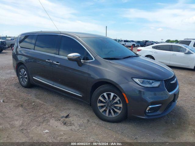  Salvage Chrysler Pacifica