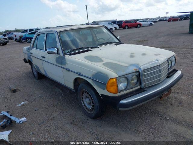  Salvage Mercedes-Benz 240