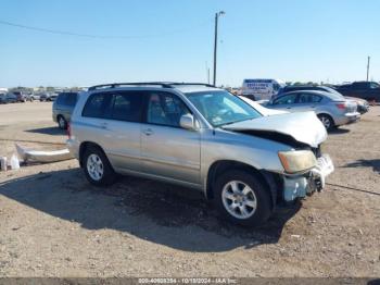  Salvage Toyota Highlander