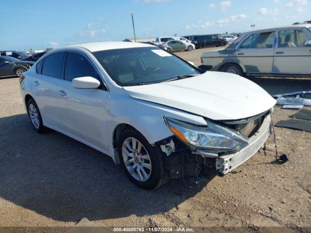  Salvage Nissan Altima