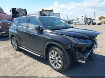  Salvage Toyota Highlander