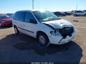  Salvage Chrysler Town & Country