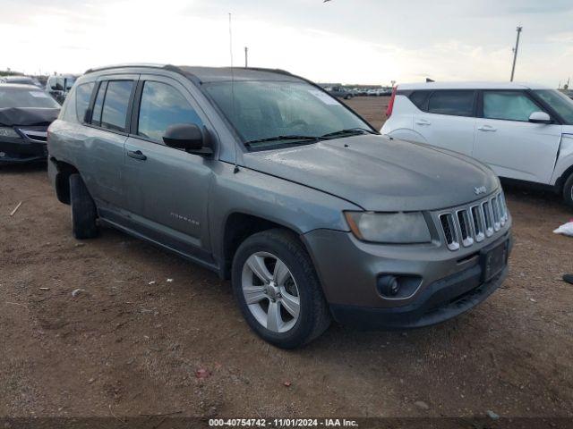  Salvage Jeep Compass