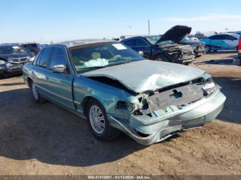  Salvage Ford Crown Victoria