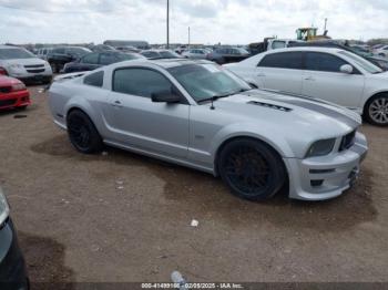  Salvage Ford Mustang