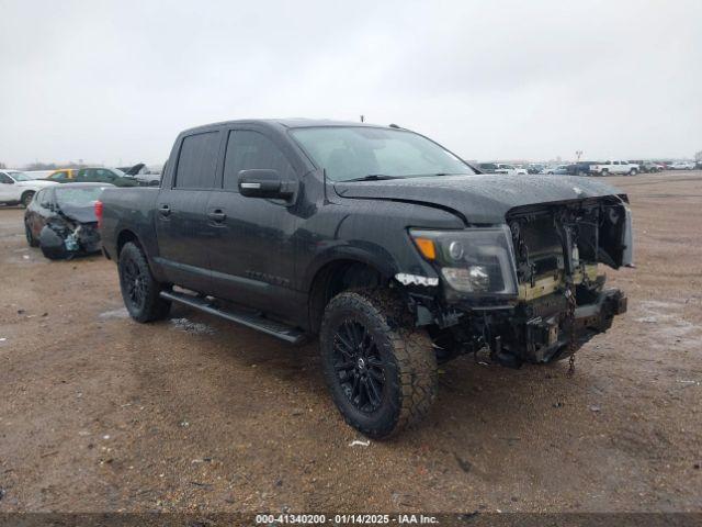  Salvage Nissan Titan