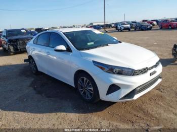  Salvage Kia Forte