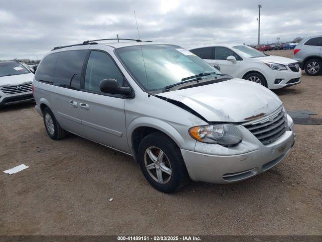  Salvage Chrysler Town & Country