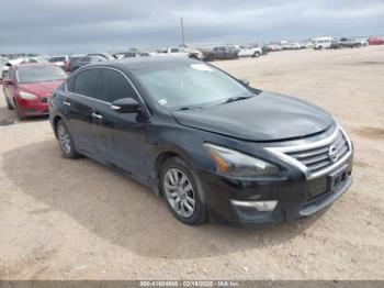  Salvage Nissan Altima