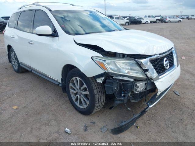  Salvage Nissan Pathfinder