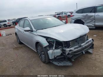  Salvage Nissan Altima