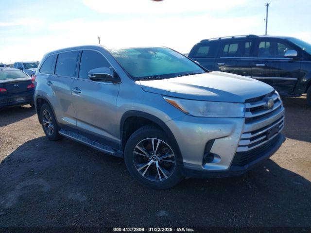  Salvage Toyota Highlander