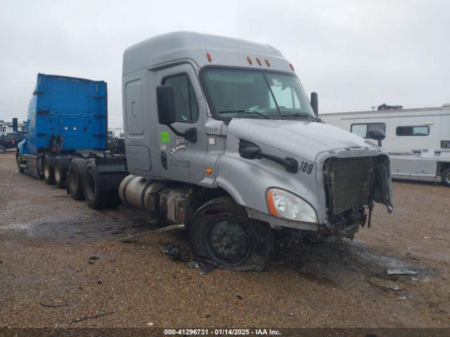  Salvage Freightliner Cascadia 113