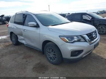  Salvage Nissan Pathfinder