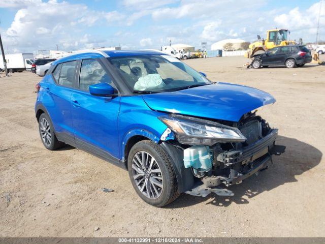  Salvage Nissan Kicks