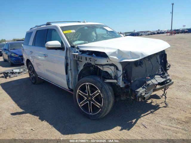  Salvage Ford Expedition