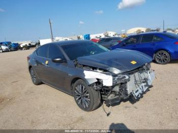  Salvage Nissan Altima