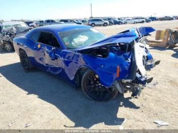  Salvage Dodge Challenger