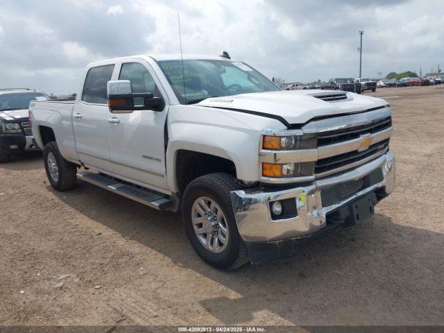  Salvage Chevrolet Silverado 2500