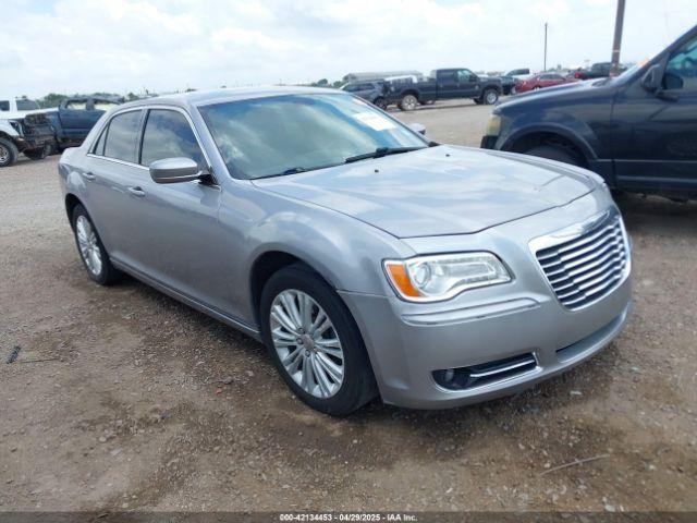  Salvage Chrysler 300