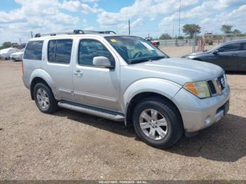 Salvage Nissan Pathfinder