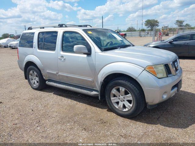  Salvage Nissan Pathfinder