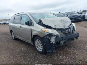  Salvage Toyota Sienna
