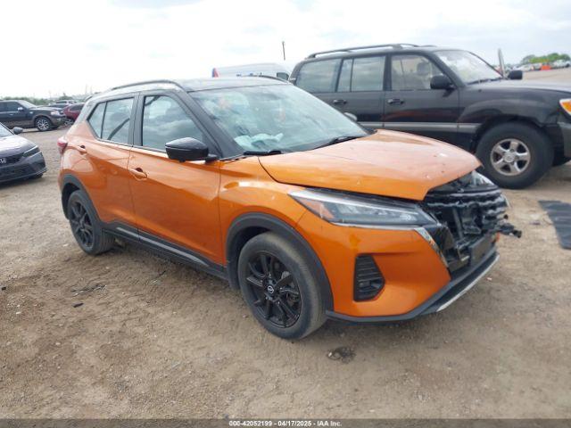  Salvage Nissan Kicks