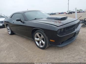  Salvage Dodge Challenger