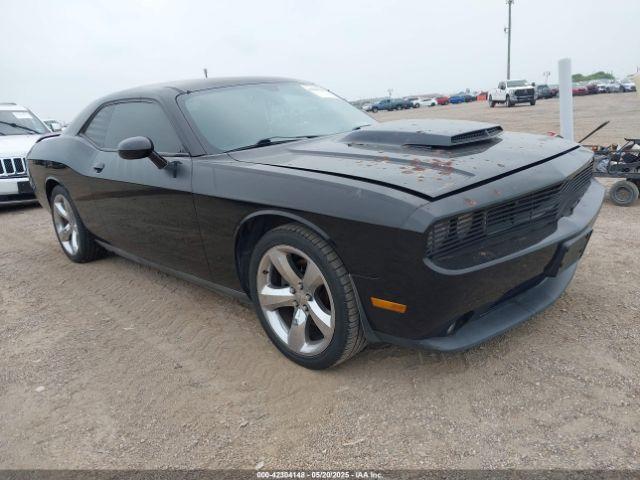  Salvage Dodge Challenger