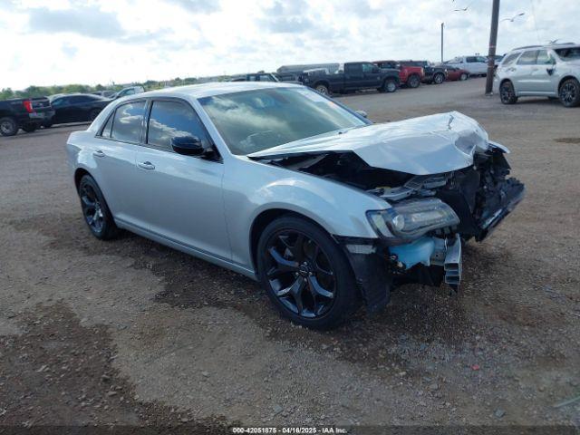 Salvage Chrysler 300