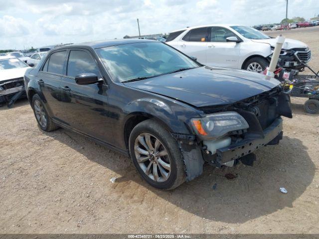  Salvage Chrysler 300