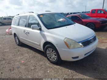  Salvage Kia Sedona