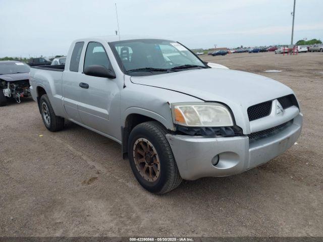  Salvage Mitsubishi Raider