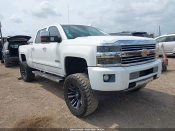  Salvage Chevrolet Silverado 2500