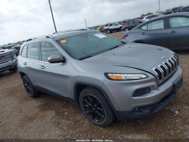  Salvage Jeep Cherokee