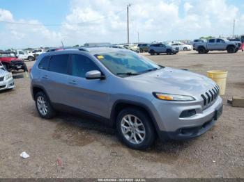  Salvage Jeep Cherokee