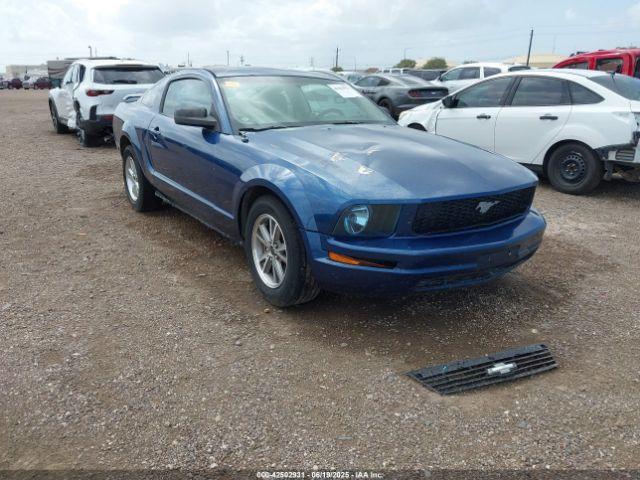  Salvage Ford Mustang
