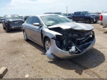  Salvage Chrysler 200
