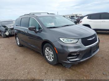  Salvage Chrysler Pacifica