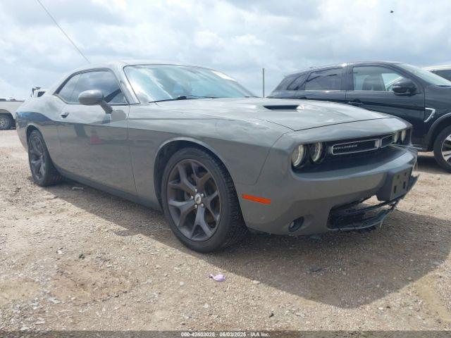  Salvage Dodge Challenger