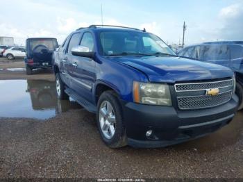  Salvage Chevrolet Avalanche